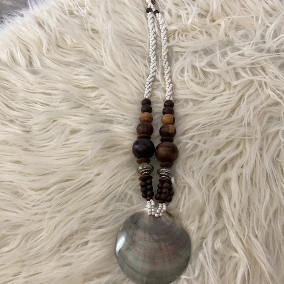 VNTG 24” Abalone Shell & Wood Statement Necklace - Picture 8 of 9